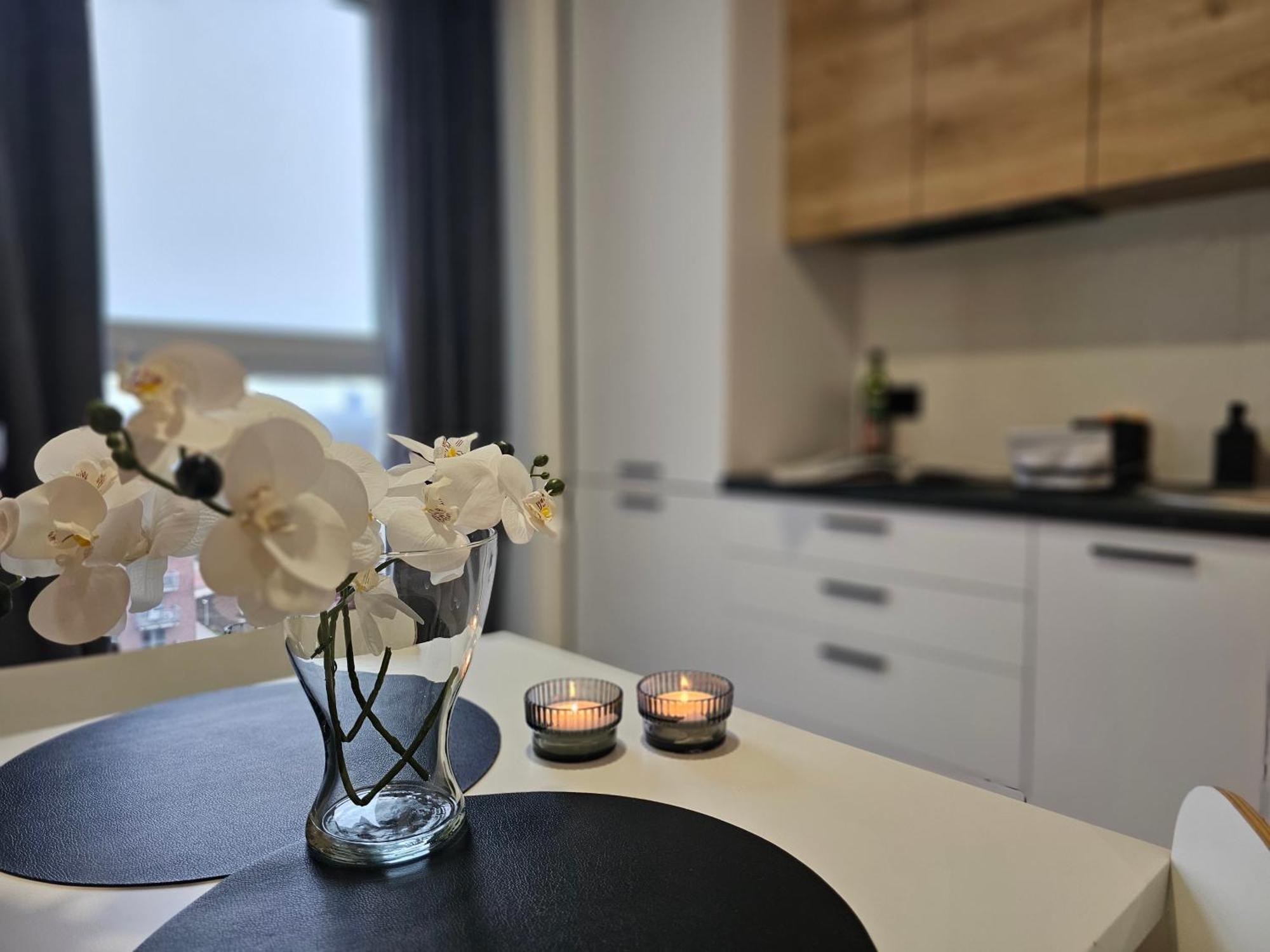 Urban Apartments Premium Baildona 18B, Free Garage, Self Check-In Katowice Esterno foto